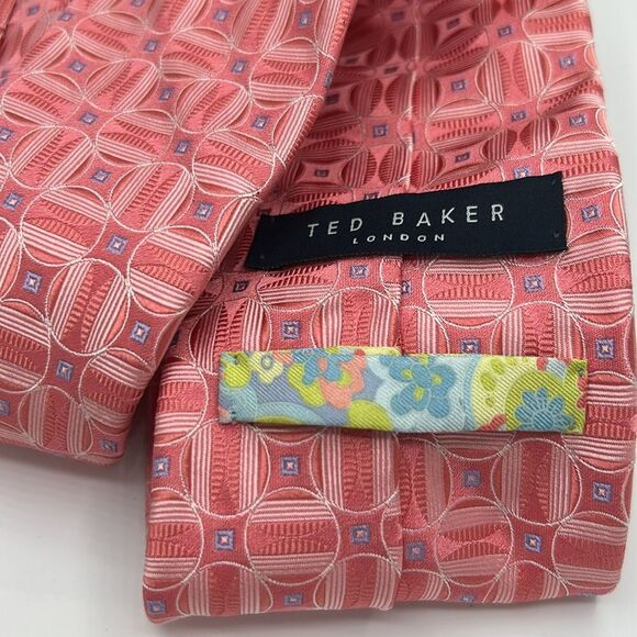 Ted Baker Pink Geometric Silk Tie - Picture 3 of 5